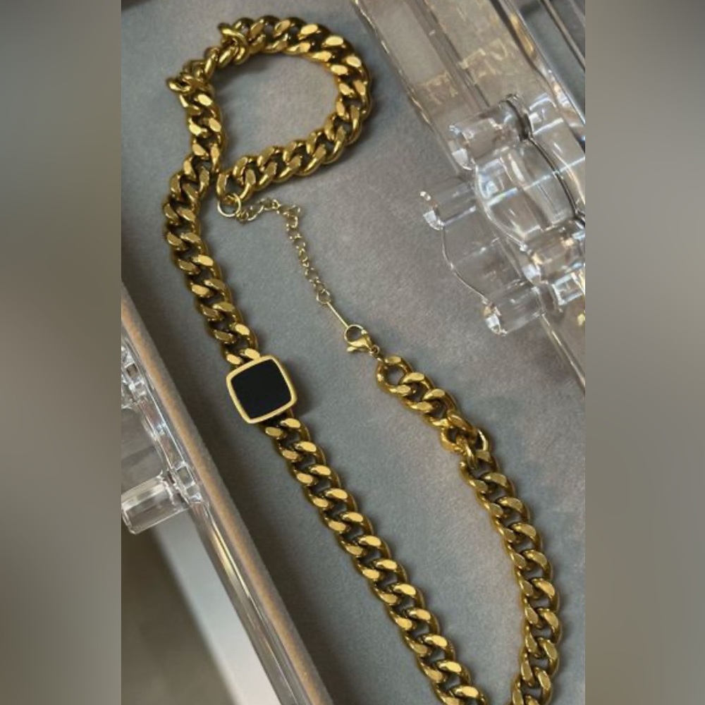 Gold Chain necklace with Black Accent